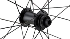 ZIPP 303 Firecrest® Carbon Tubeless Disc Center Lock Laufradsatz -Fahrradkomponenten 340767