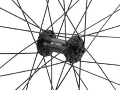Urban Acera V-Brake DT Swiss 535 28" Laufradsatz 17 Urban Acera V-Brake DT Swiss 535 28" Laufradsatz -Fahrradkomponenten 396791
