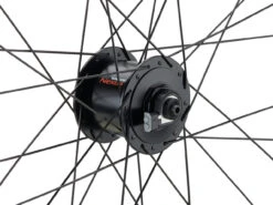 Urban Acera V-Brake DT Swiss 535 28" Laufradsatz 23 Urban Acera V-Brake DT Swiss 535 28" Laufradsatz -Fahrradkomponenten 396797