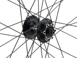 Urban Alivio Disc 6-Loch DT Swiss 466d 28" Laufradsatz 25 Urban Alivio Disc 6-Loch DT Swiss 466d 28" Laufradsatz -Fahrradkomponenten 399647